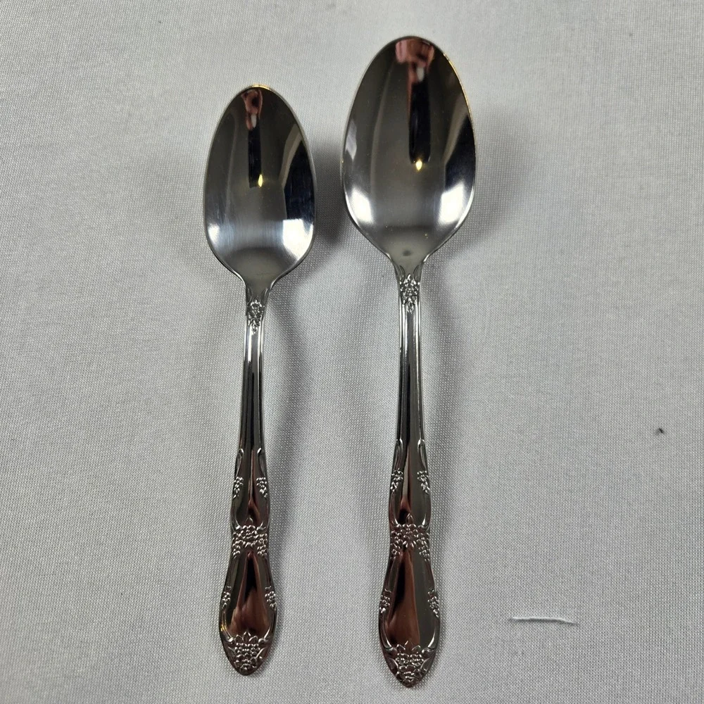 Wm A‎ Rogers Oneida Flatware Set 16pc Stainless Steel Floral Spoons Silverware
